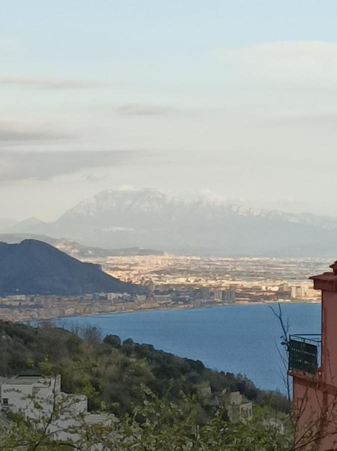 Casa Vacanze Smeralda Vietri Exterior foto